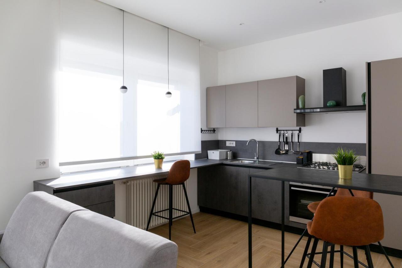 7Th Floor Apartment فوجيا المظهر الخارجي الصورة