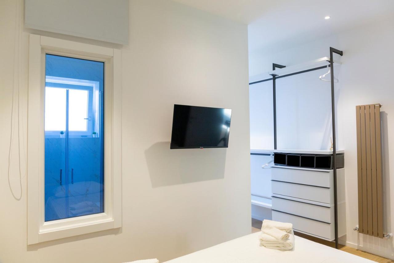 7Th Floor Apartment فوجيا المظهر الخارجي الصورة